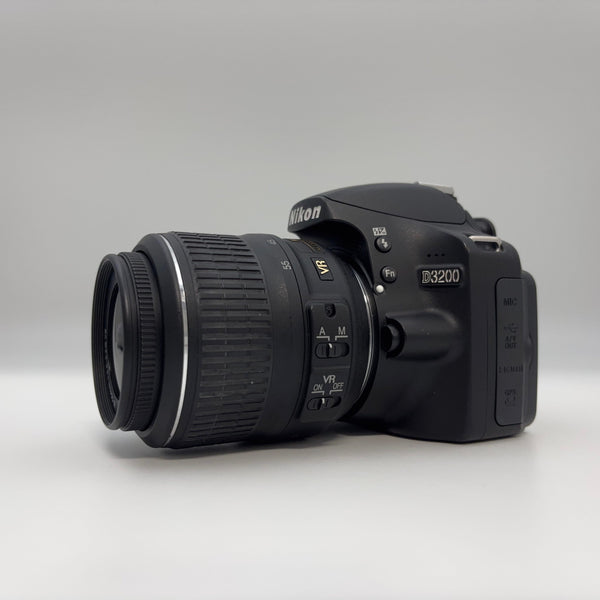 【Near Mint】Pre-owned Nikon D3200 24.2MP DSLR+ AF-S NIKKOR 18-55mm f/3.5-5.6G VR #72802